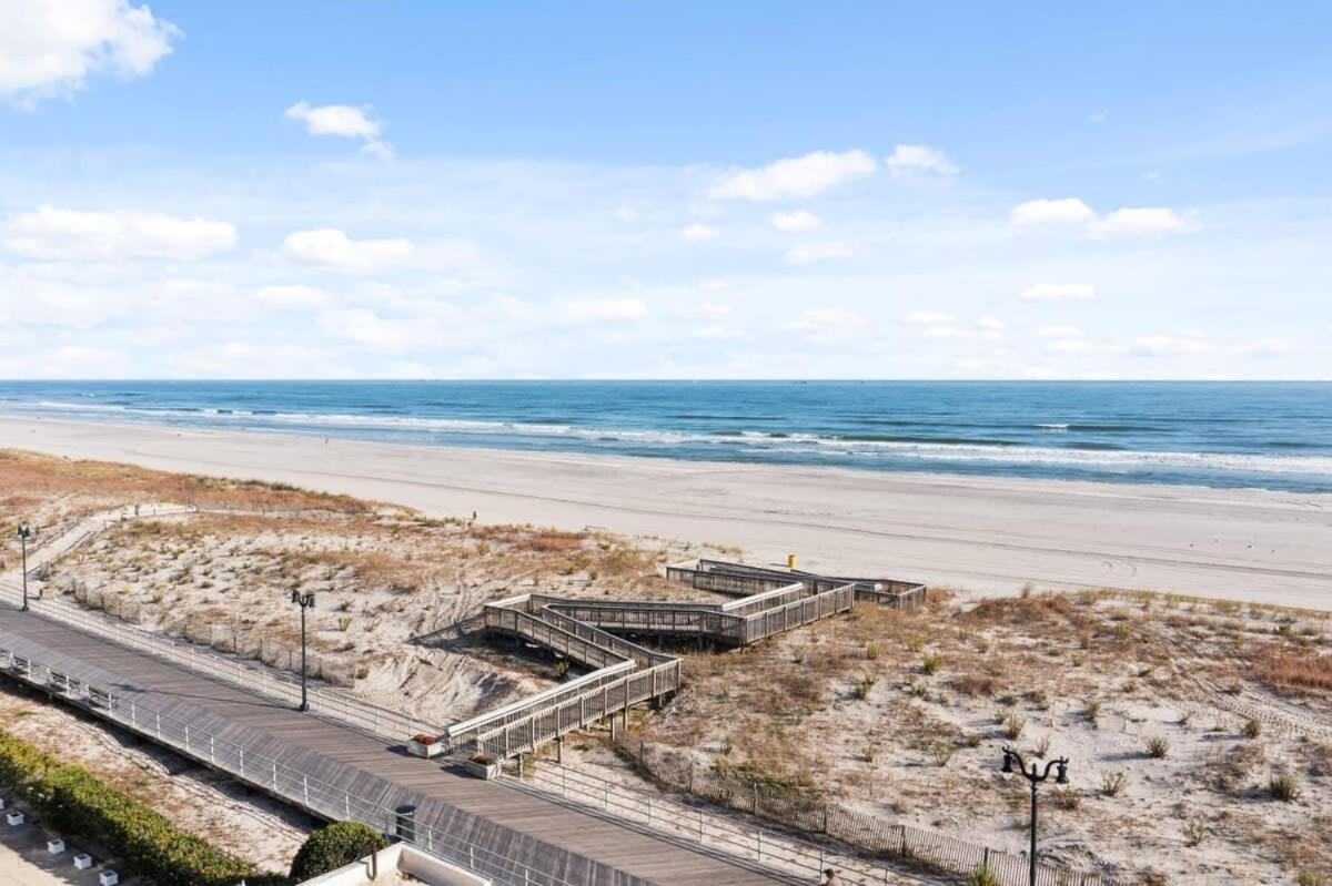 Modern 4Br 2Ba Apt Steps To The Beach Open Living Atlantic City Exterior photo