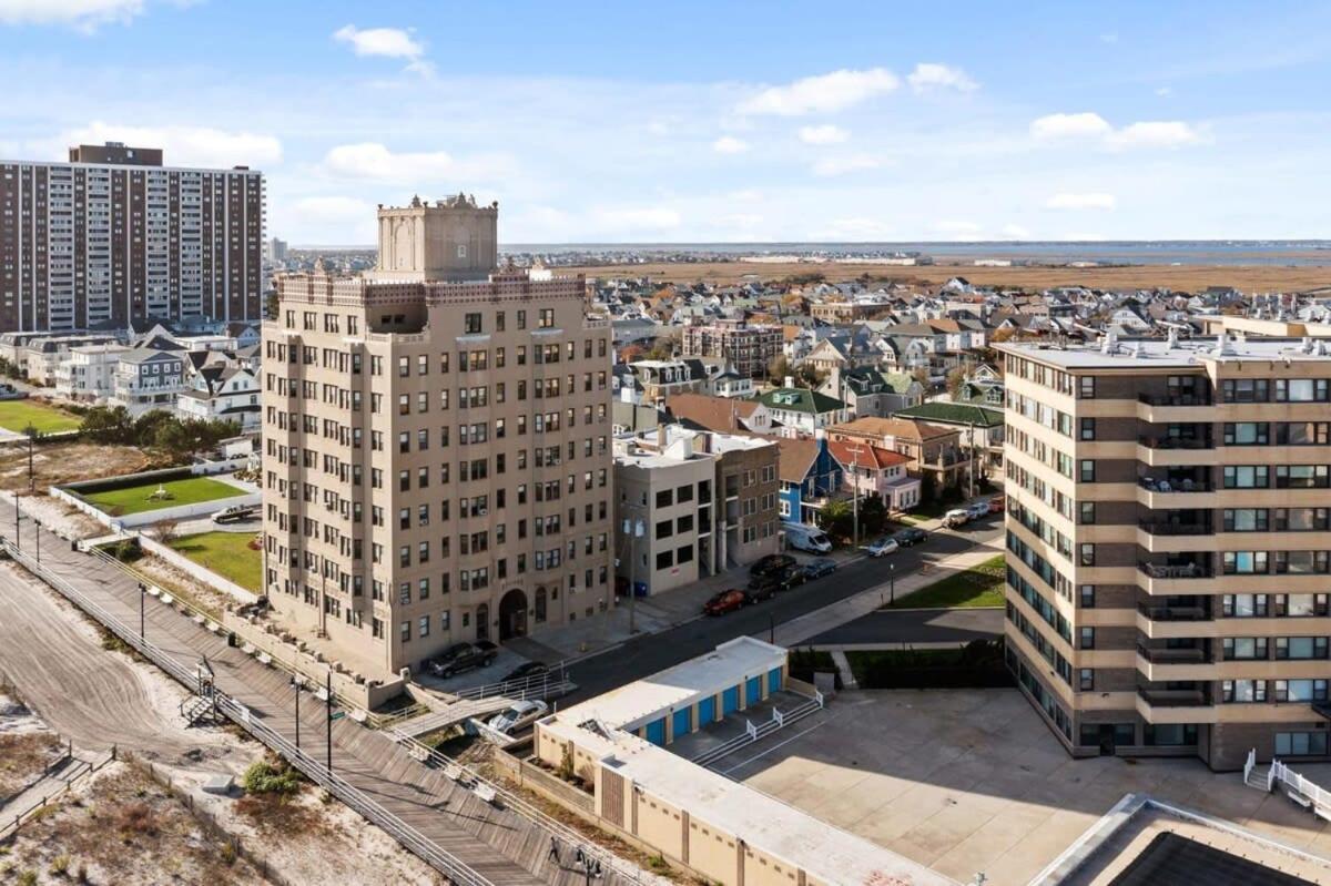 Modern 4Br 2Ba Apt Steps To The Beach Open Living Atlantic City Exterior photo